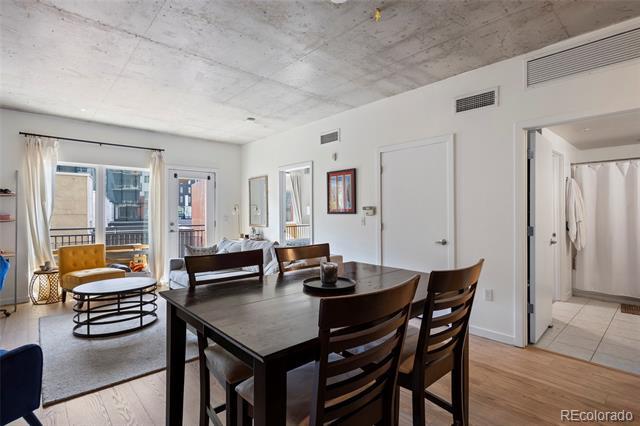 Building Photo - 1475 Delgany St