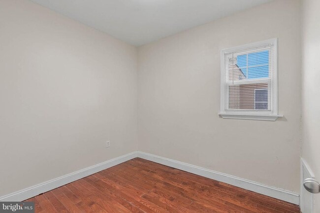 Building Photo - 402 Hoffman St