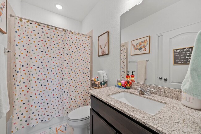 Building Photo - 7703 Cowdray Ln