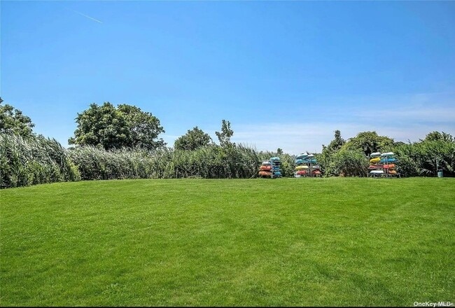 Building Photo - 250 Fair Harbor Dr