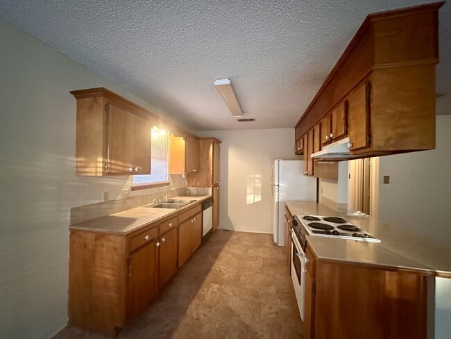 Building Photo - 928 Verone Terrace