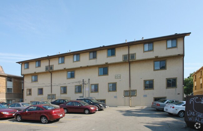 Building Photo - 169-175 W 10th Ave