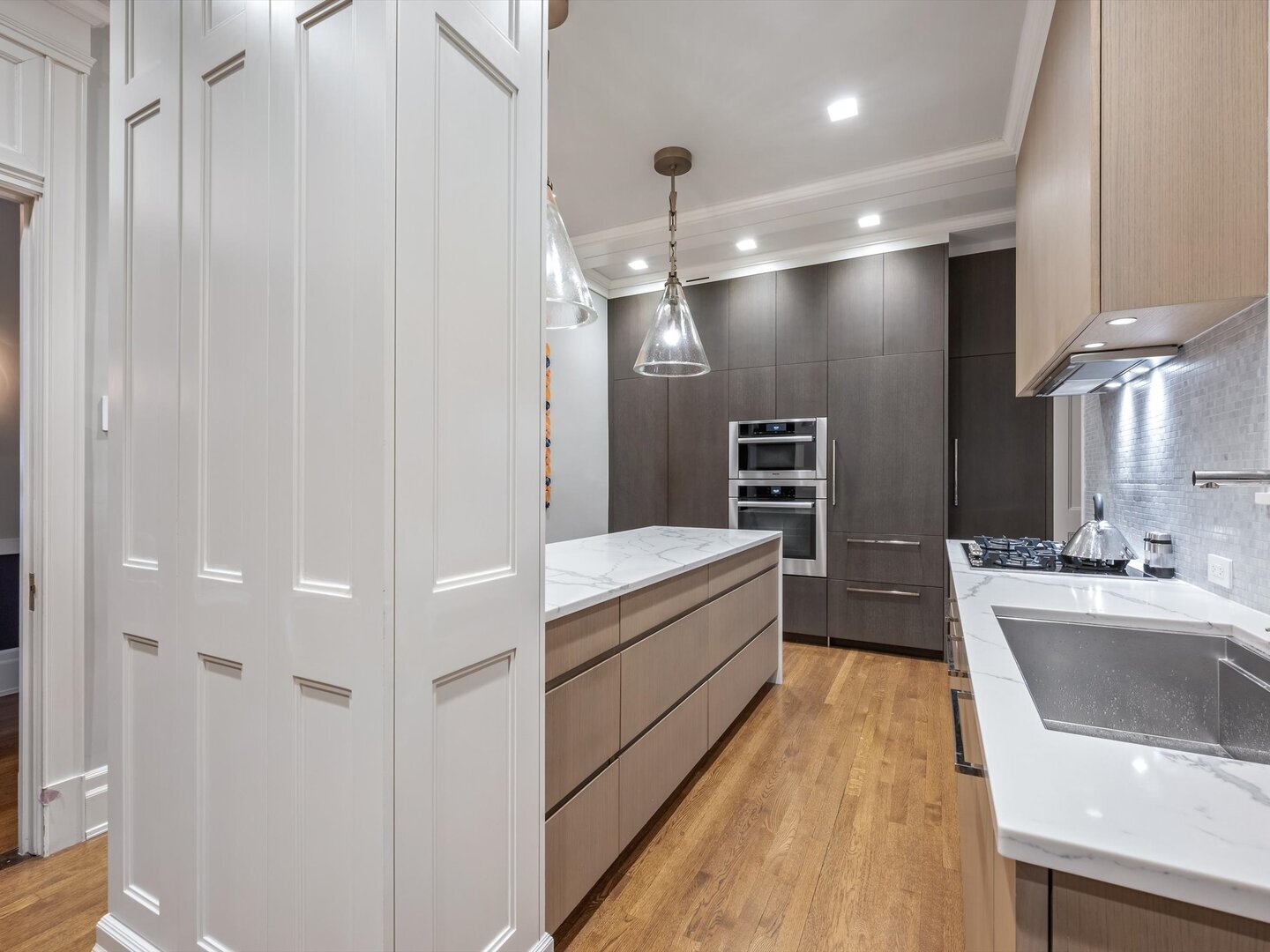 Building Photo - 1210 N Astor St