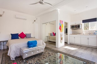 Building Photo - 3309 1/2 London St