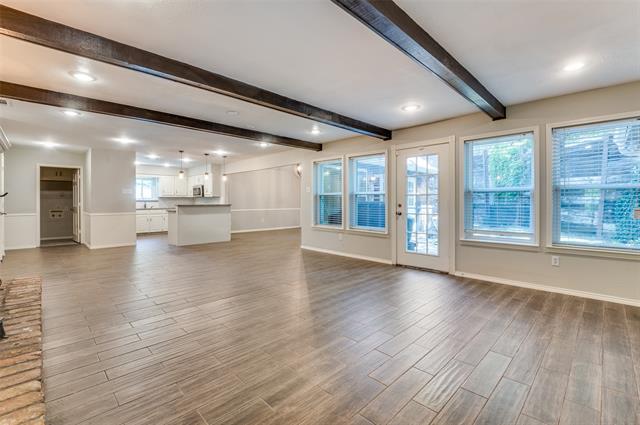 Building Photo - 2711 Lincoln Dr