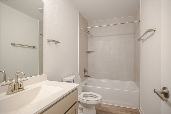 Building Photo - 5810 Sunkissed Dr