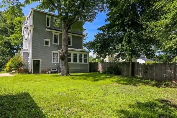 Building Photo - 51 Grand St