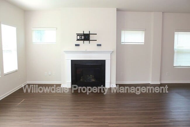 Building Photo - 1139 Chestnut Bluff Run