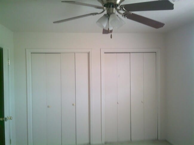 Building Photo - 5402 NW Sir Brian Ave