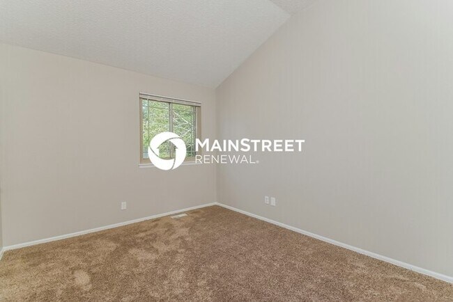 Building Photo - 4 Bedroom Pet-Friendly Home in COLORADO SP...