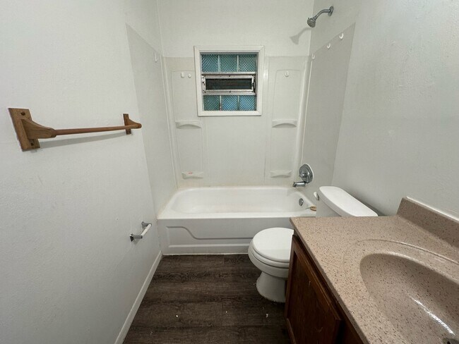 Building Photo - 2605 Winfred Ave