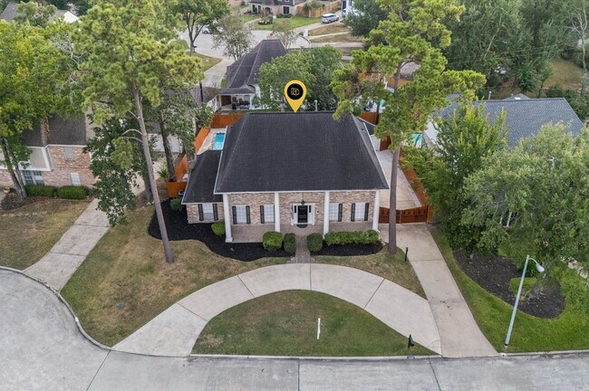 Building Photo - 15807 Crystal Brook Dr