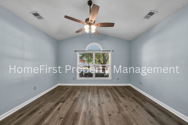 Building Photo - 1201 Red Stone Dr