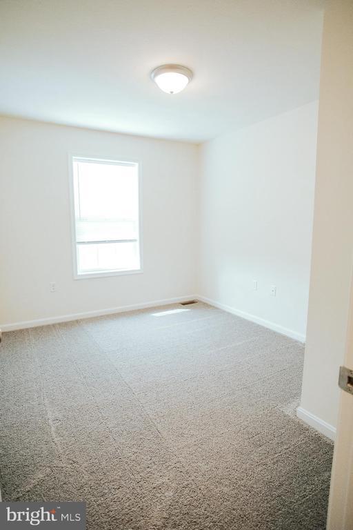 Building Photo - 12 Millrace Ct