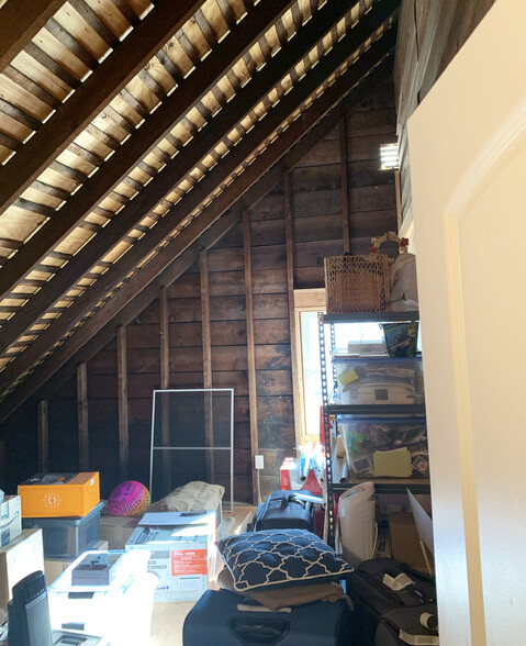 Private huge additional attic storage. - 74 Peters Pl