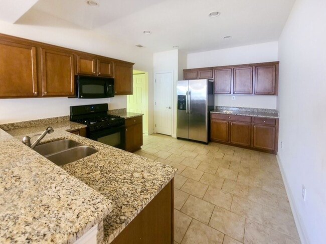 Building Photo - Brookstone Cottages @ Rae's Creek Condo