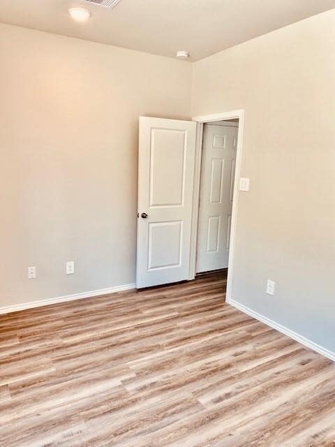 Building Photo - 11720 White Cedar St