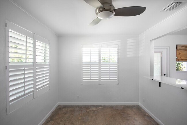 Building Photo - 1 Bedroom 1 Bathroom Apartment No Pets
