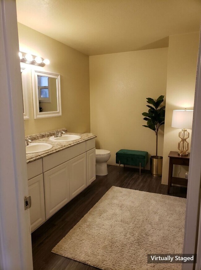Building Photo - $750 OFF 1ST MONTH! $2,995/MO (GAS, HEAT, WATER & TRASH INCLUDED)  Look & Lease Special: Apply wi...