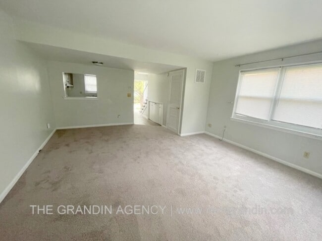 Building Photo - 1770 Elbert Dr