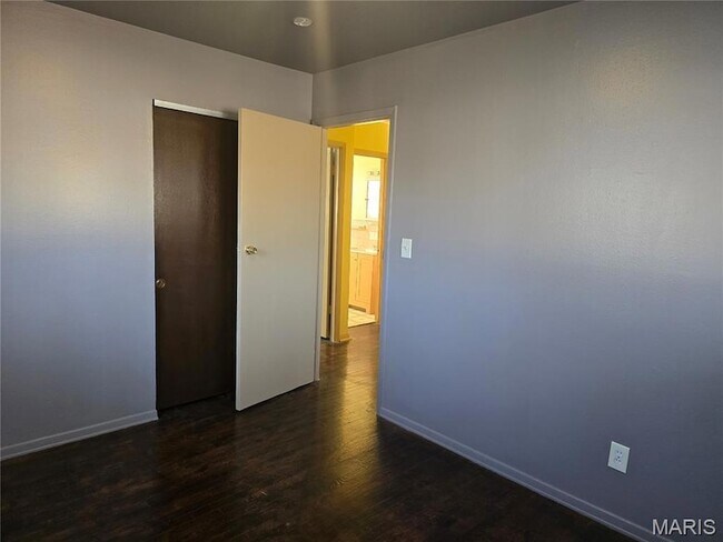 Building Photo - 1200 Rhea Ave