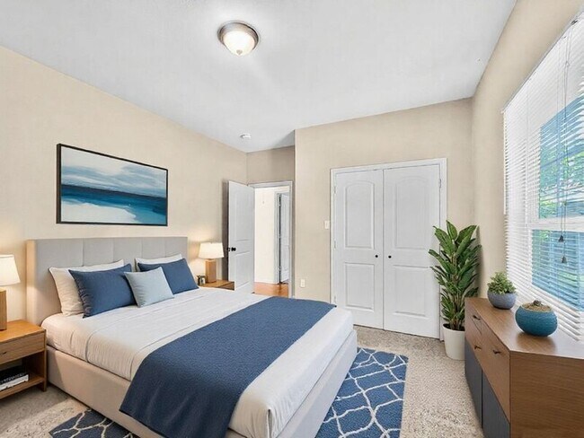 Building Photo - 1020 Elwood Rd