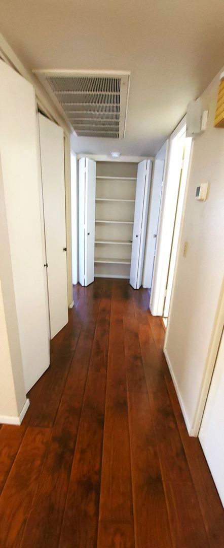 Building Photo - 1ST FULL MONTHS RENT FREE!!! AFFORDABLE UNIT IN NORTH PHOENIX!!!