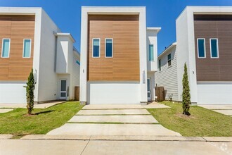 Building Photo - 5515 Robusto Pl