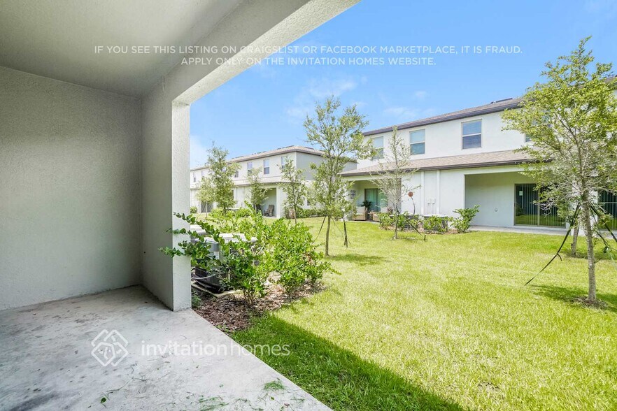 Building Photo - 8481 Campus Woods Way