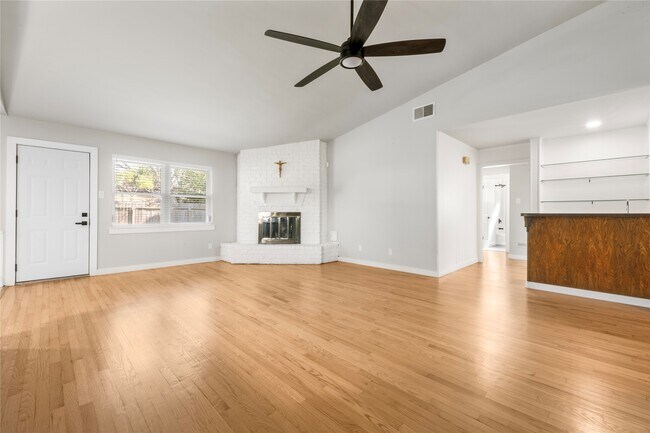 Building Photo - 9730 Wickenburg Dr