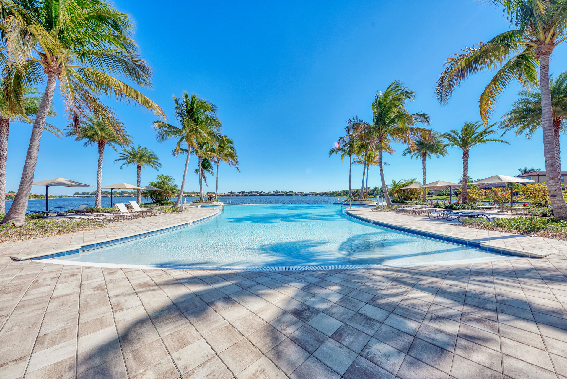 Toscana Isles Infinity pool - 748 Ravello Blvd