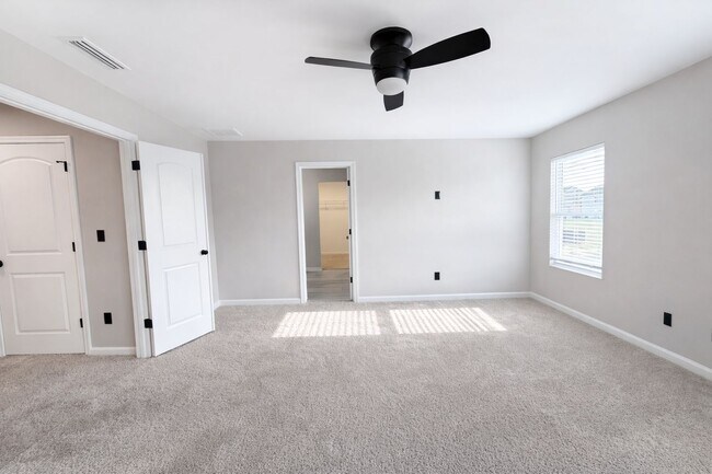 Building Photo - 12881 Clydesdale Dr