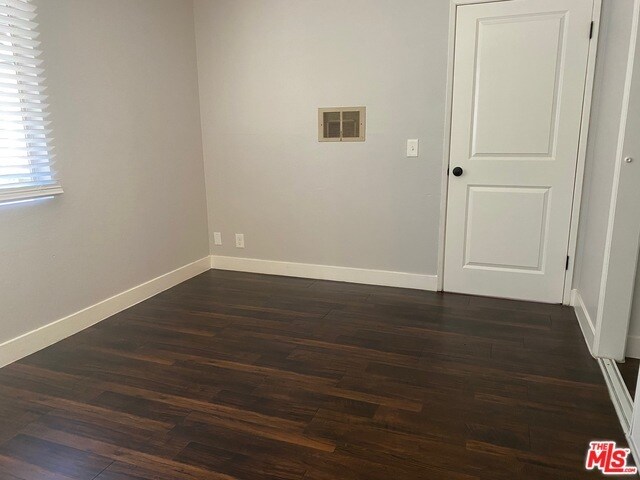 Building Photo - 833 N Normandie Ave