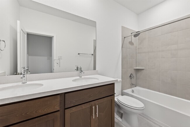 Building Photo - 9730 Westminster Mnr Dr