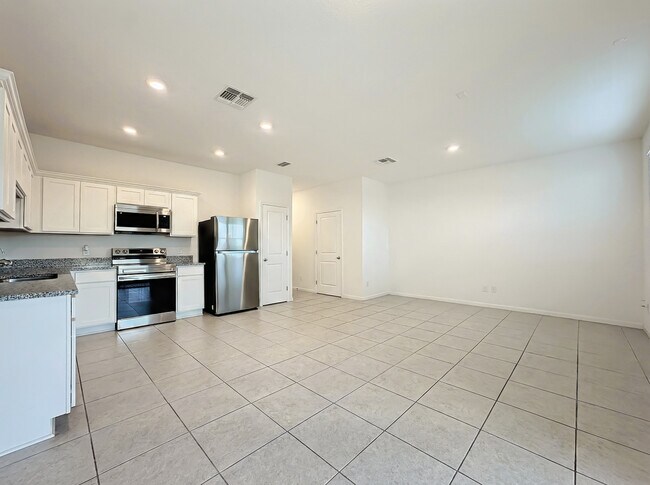 Building Photo - 5941 Piney Shrub Pl