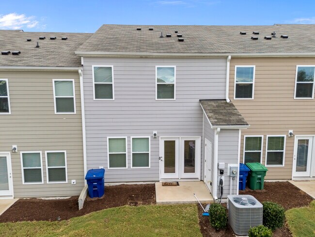 Building Photo - 929 Clearhaven Ln