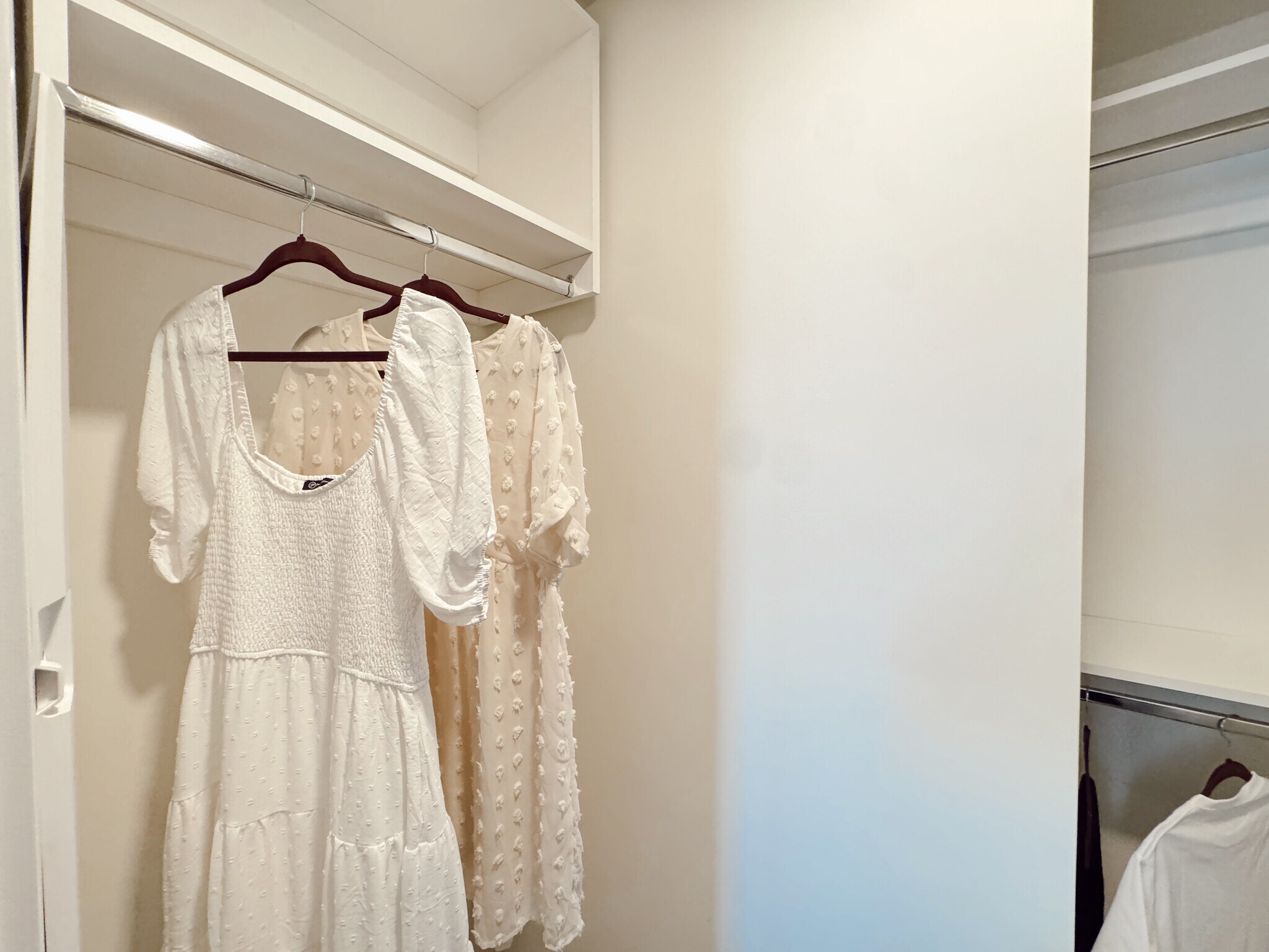 Building Photo - 19695 NE 23rd Ct