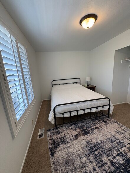 Building Photo - 417 N 1400 W