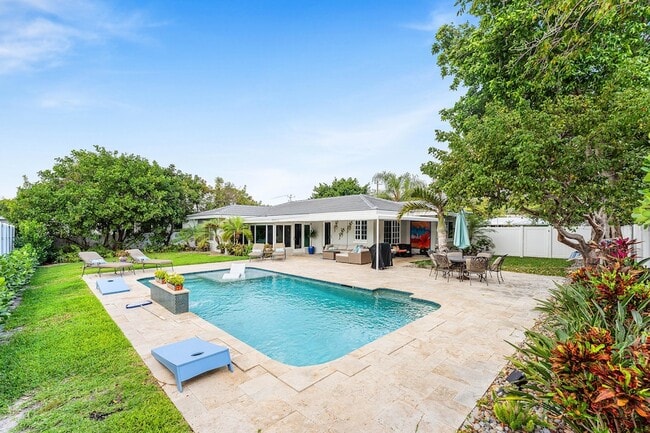 Building Photo - 20 NW 11th St