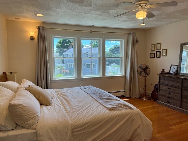 Building Photo - 11 Garrison Rd