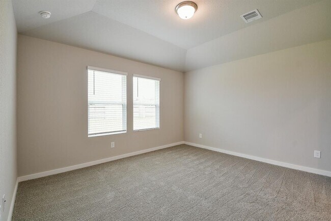 Building Photo - 18743 Etta Pnes Cir