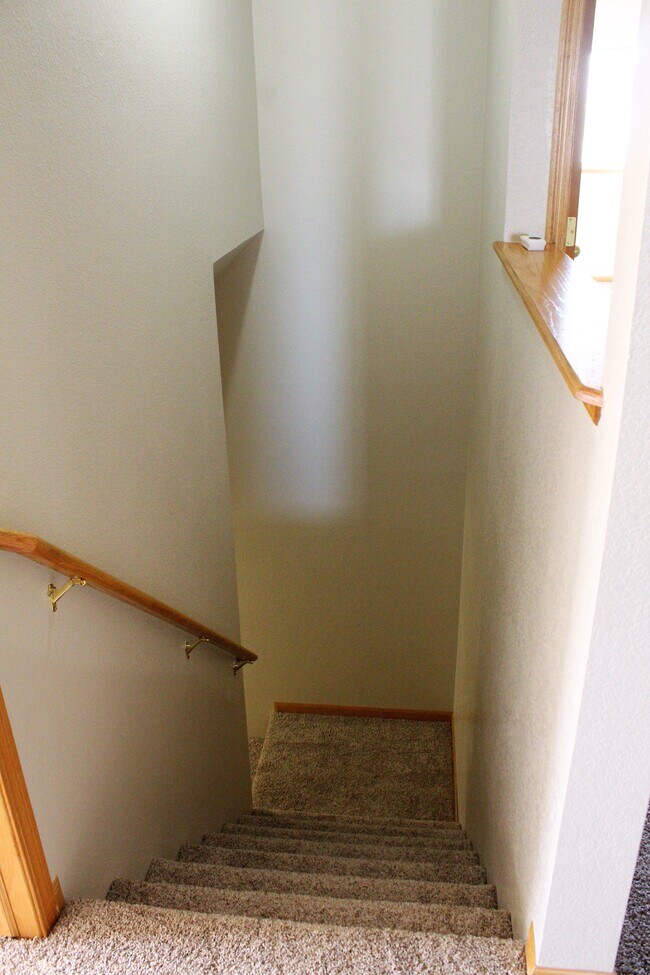 Building Photo - 950 52nd Ave Ct