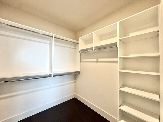 Building Photo - 3120 Smith St