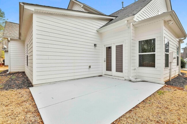 Building Photo - Spacious 5BR Home in Senoia — Golf Cart to Downtown