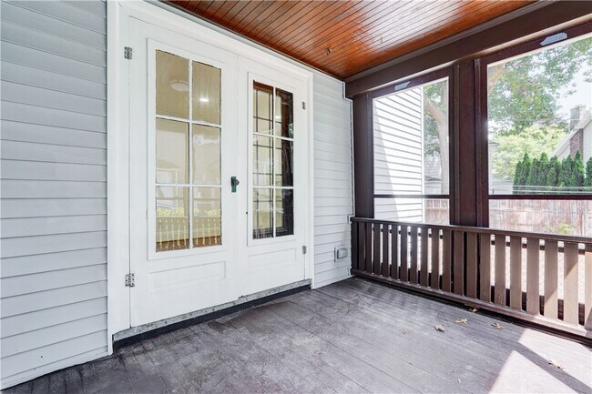 Building Photo - 162 Merchants Rd
