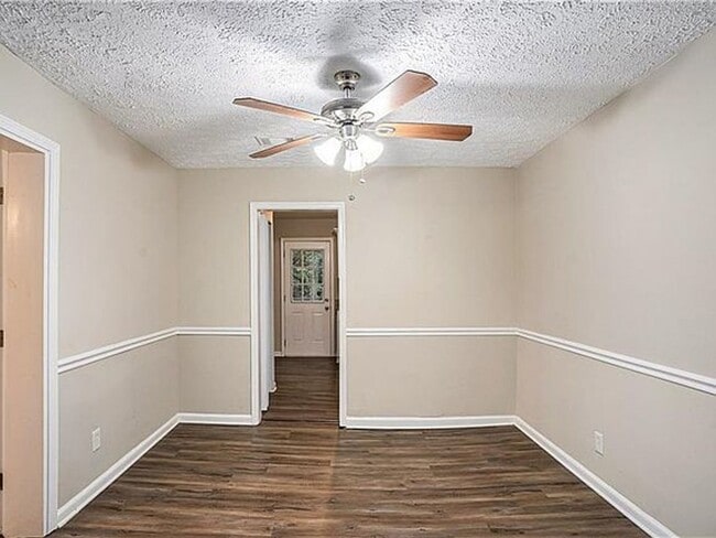 Building Photo - Beautiful 3-Bedroom Home with Spacious Backyard in Decatur