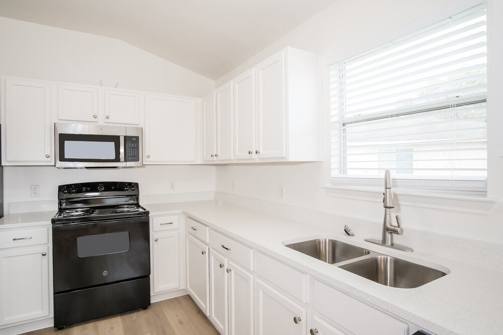 Building Photo - 105 Lucy Cove