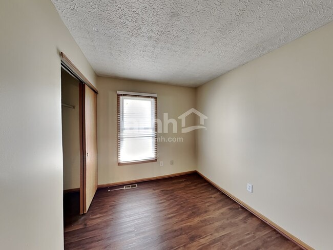 Building Photo - 8210 Mariposa St