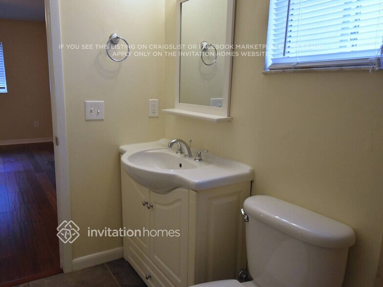 Building Photo - 105 Winding Ridge Dr