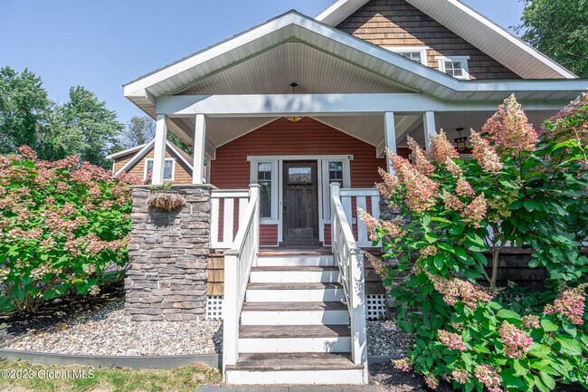 Building Photo - 219 Crescent Ave